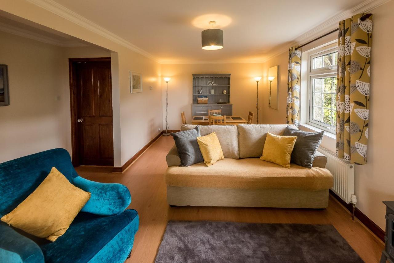 Ramblers Retreat Villa Хелстън Екстериор снимка