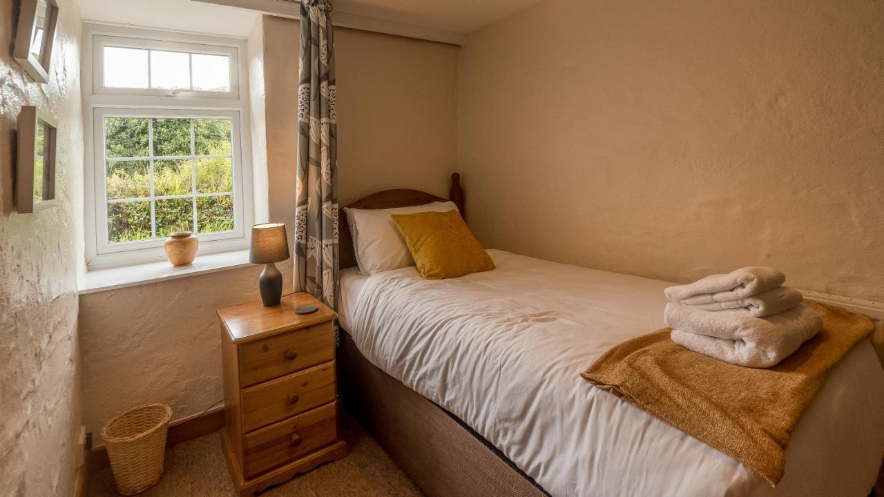 Ramblers Retreat Villa Хелстън Екстериор снимка